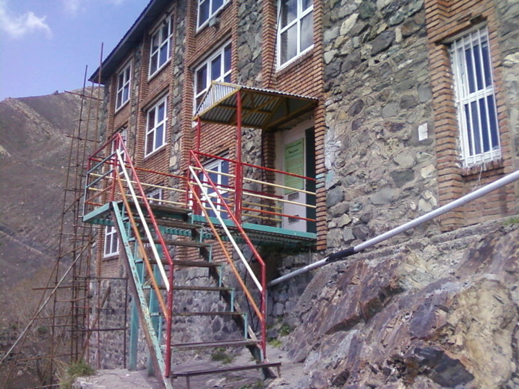 Shirpala shelter, Tochal