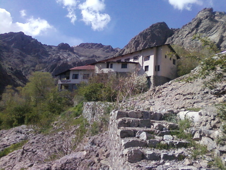 Shirpala shelter, Tochal