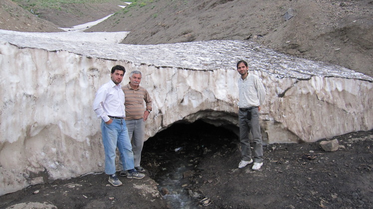 Zarinkoh peak, Damavand (دماوند)