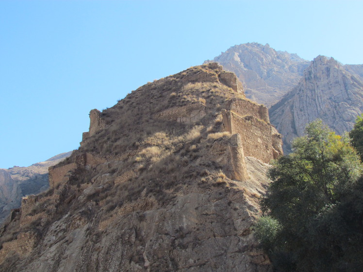 naser ramezani malek bahman castle, Damavand (دماوند)