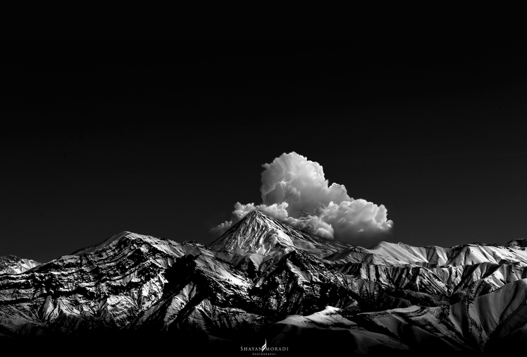 Damavand Black and white, Damavand (دماوند)