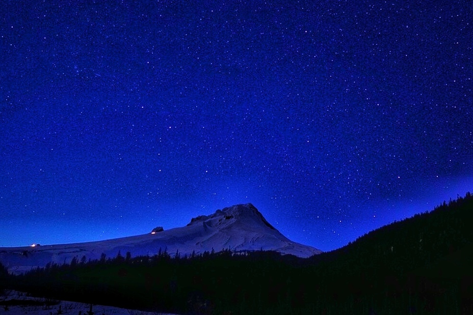 Night on the mountain, Mount Hood