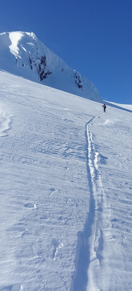 rando a la cumbre, Yate (volcano)