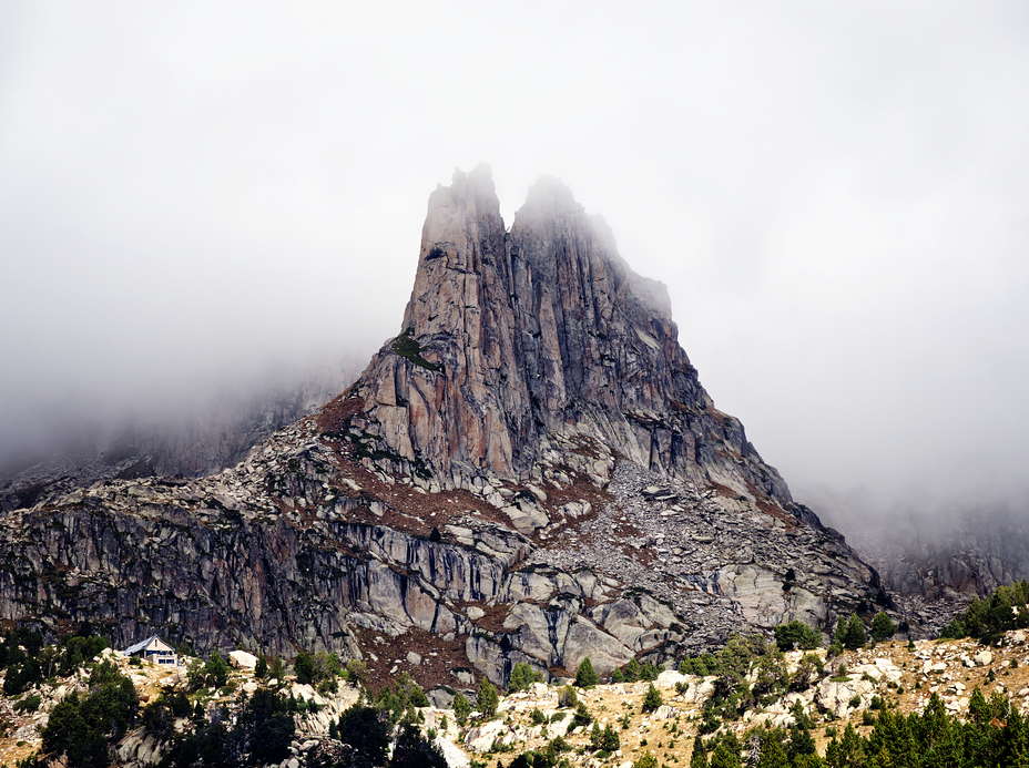 Refugio y Agujas de Amitges, Agulles Amitges