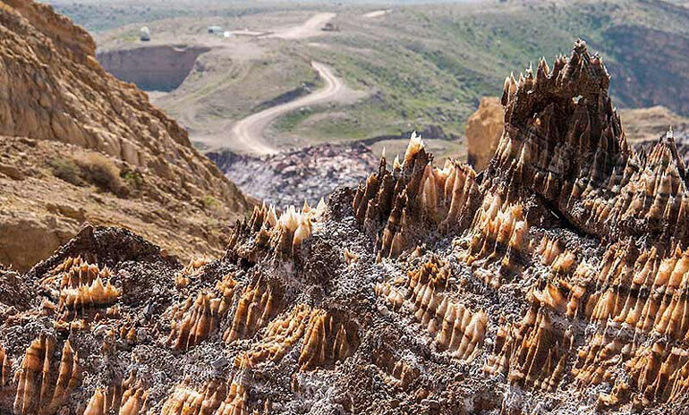 Salty mountain  of jashk, Karkas