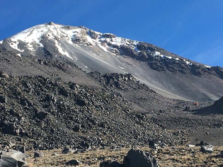 Cara sur. En la ruta al refugio Fausto González, Pico de Orizaba