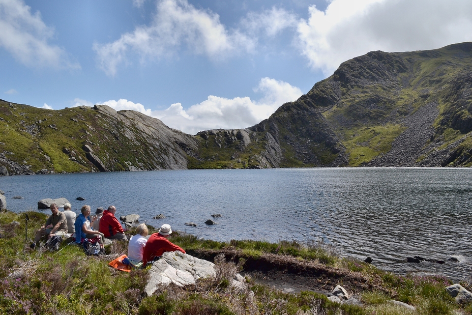 Llyn Hywel, Rhinog Fach