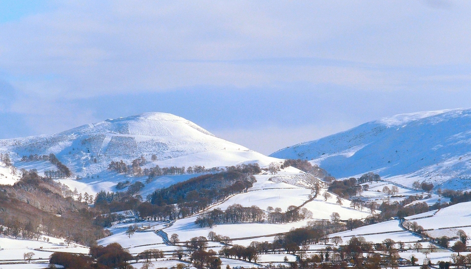 Moel Arthur, Moel Famau