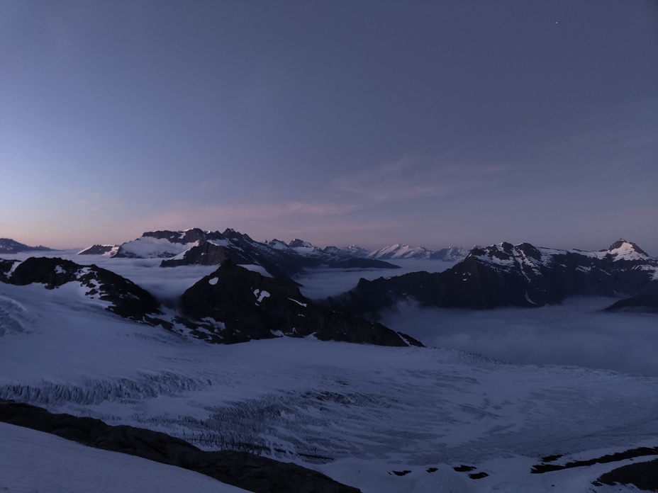 Sunrise from mt aspiring, Mount Aspiring