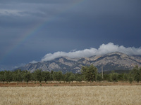 Serra de Paüls from Arnes photo