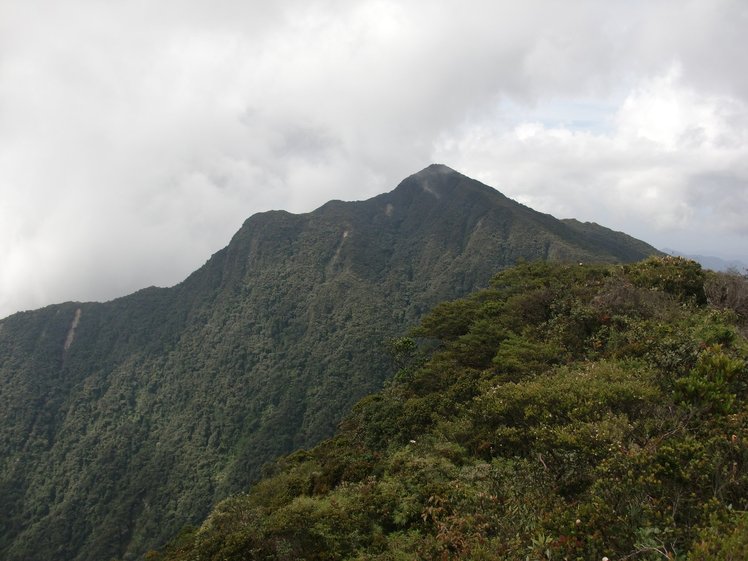 Gunung Korbu Mountain Information