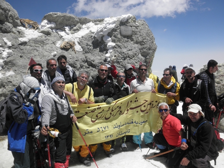 Ali  Saeidi  NeghabeKoohestaN, Damavand (دماوند)